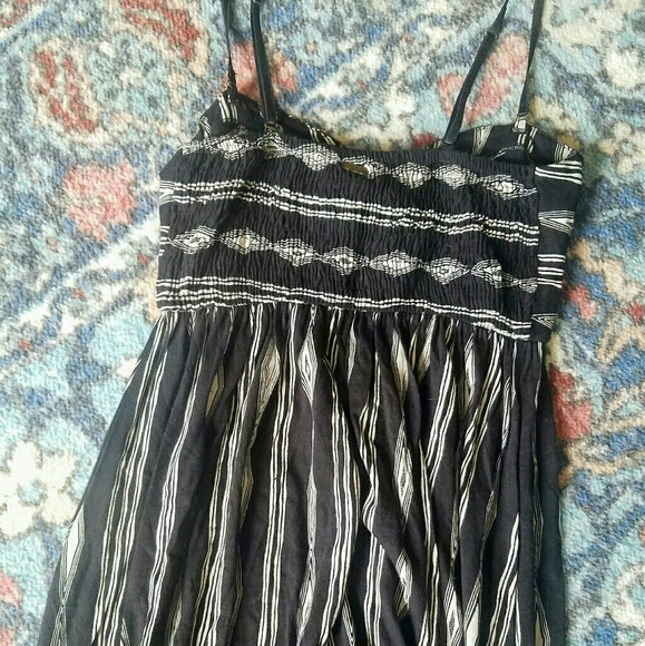 3 for $15BILLABONG Sundress - Picture 2 of 5